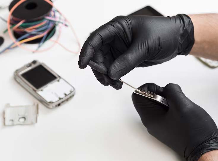 Phone battery replacement service